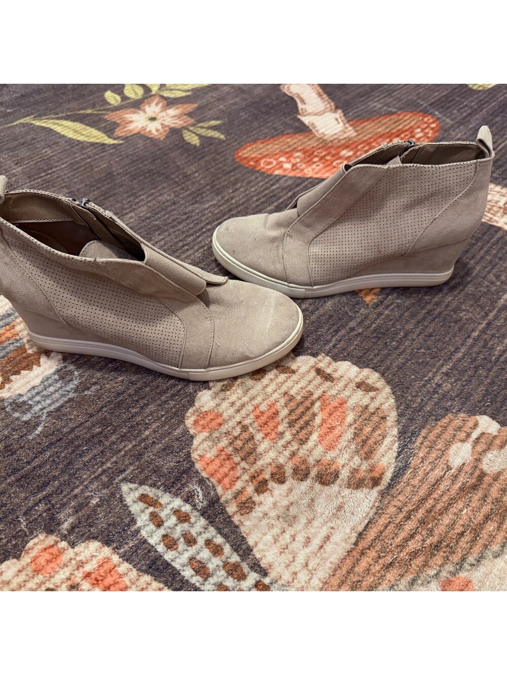 A New Day Women's Taupe Perforated Wedge Sneaker Booties Size 8.5
